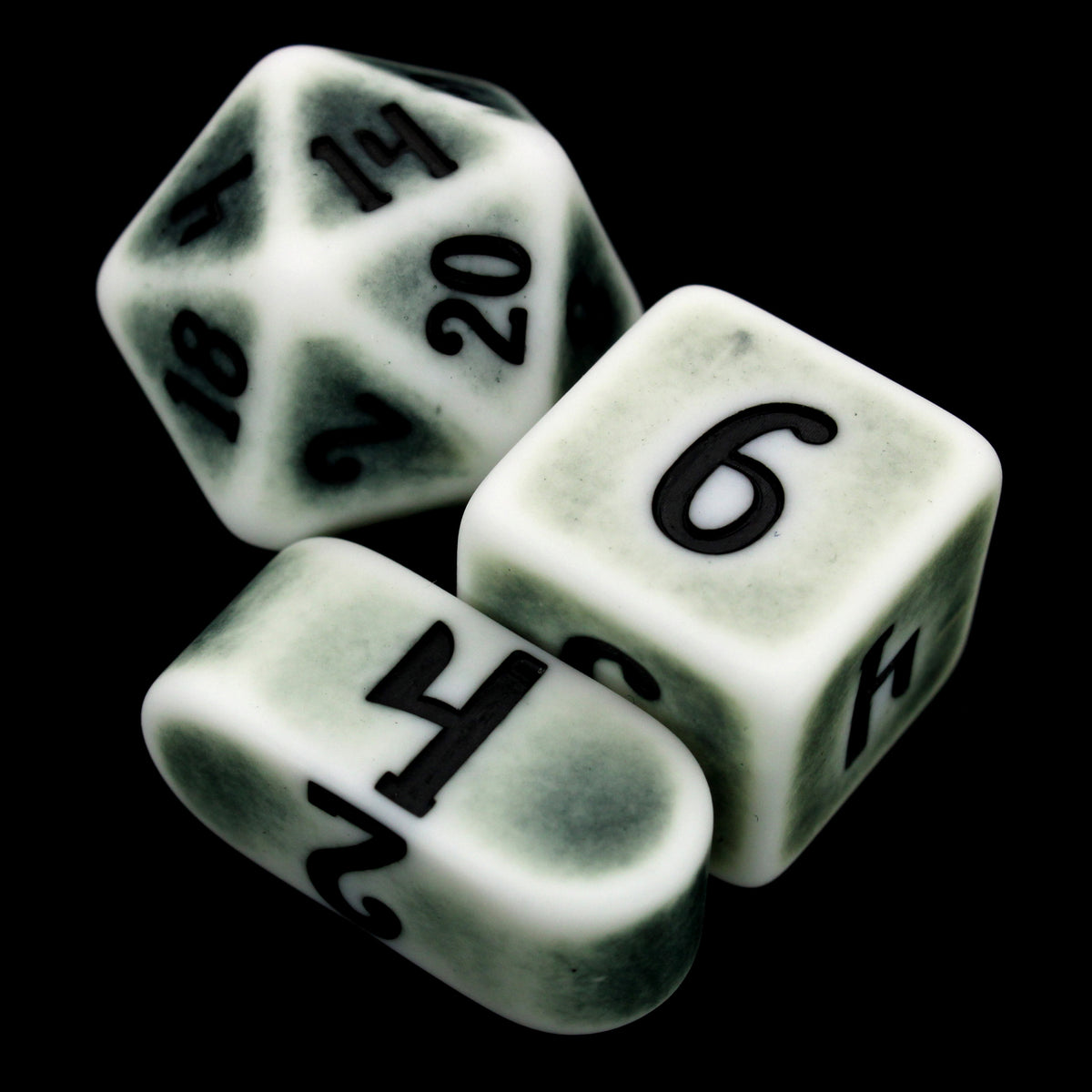 Dryad Dust is a 10-piece pale-colored resin set with a matte finish and dark green center pattern.